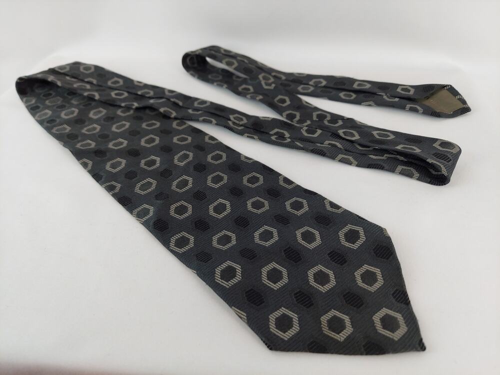 Giorgio Armani Cravatte Vintage Gray Geometric Pattern 100% Silk Tie